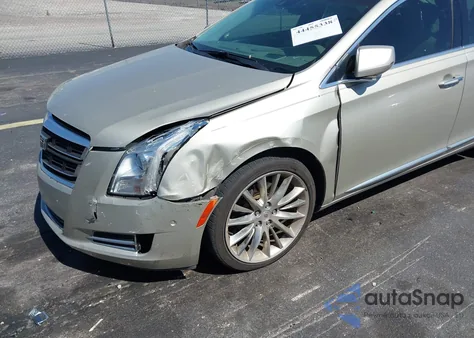 2014 Cadillac Xts Platinum z USA, uszkodzony, nr VIN 2G61S5S30E9174444